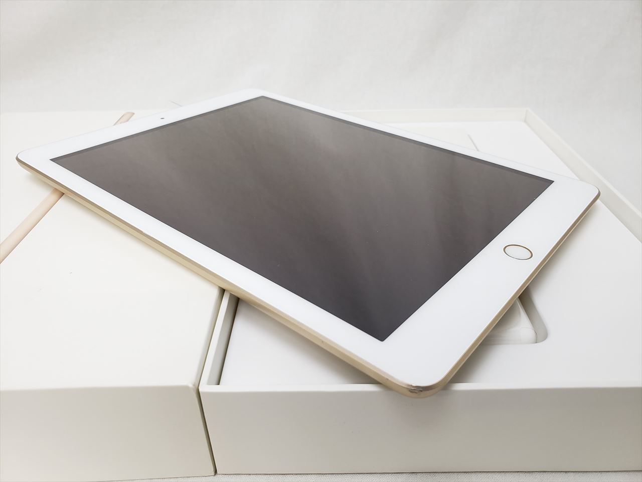 iPad Air2 64G B ゴールド 値下げ】iPad Air2/64GB/ゴールド 【公式通販】