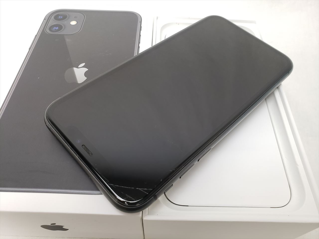 バッテリー85%】iPhone11 ブラック 64GB SIMフリー 【公式通販】
