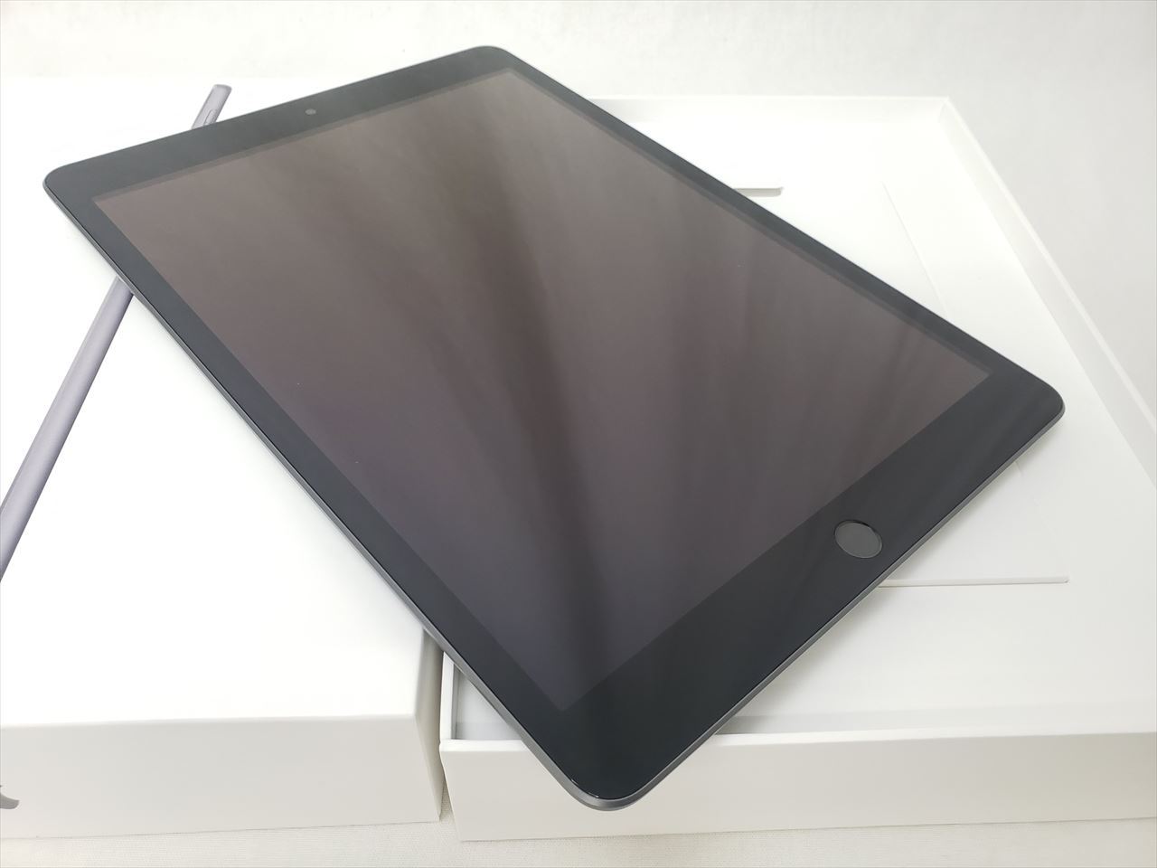 KP039)「美品」 iPad(第9世代)WiFi 64GB 元箱付き 【公式通販】