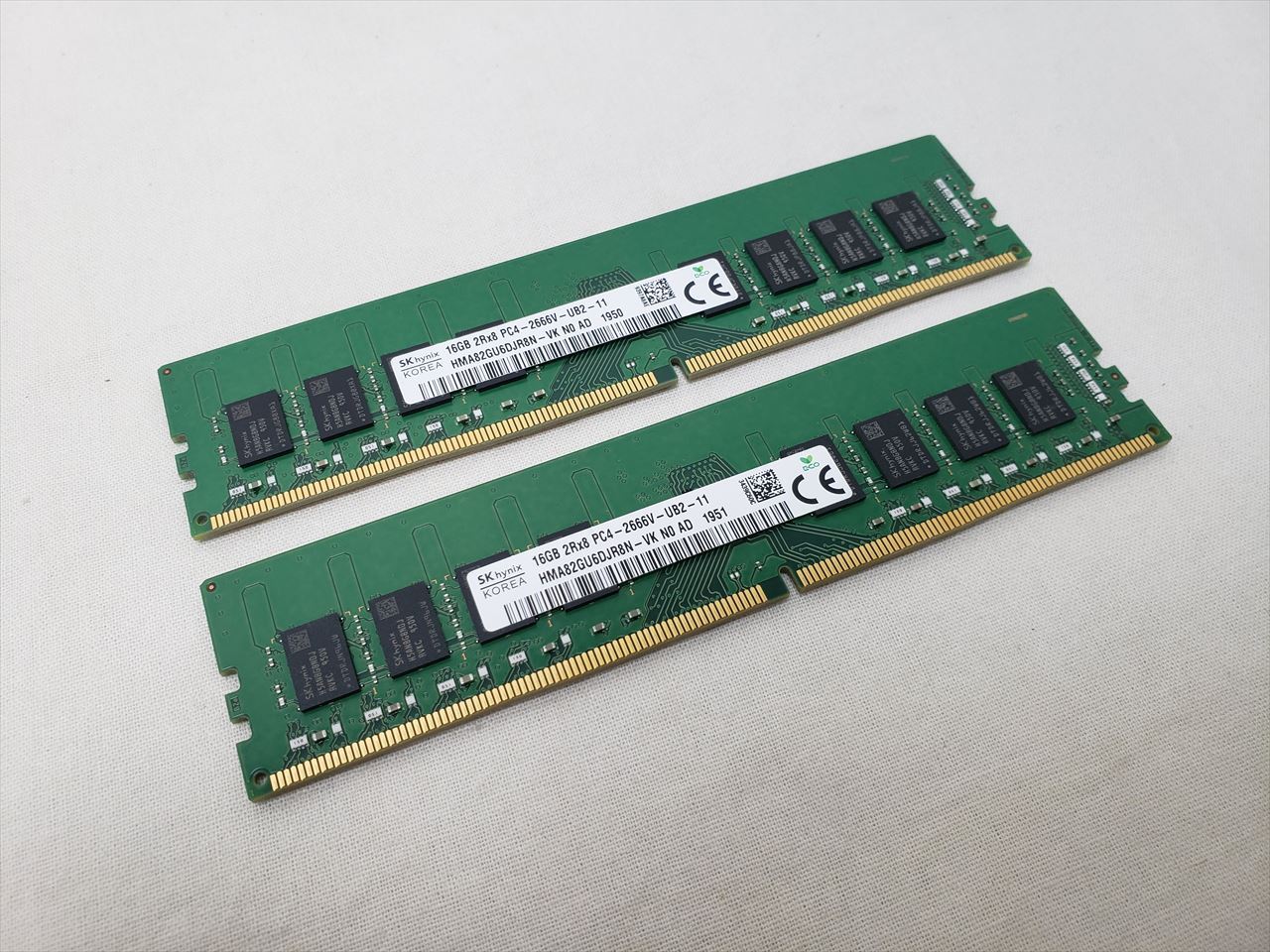 Samsung 128GB RDIMM DDR4-2400T 32GB x 4枚 DIMM_DDR4_NON-ECC_2Rx8.jpg