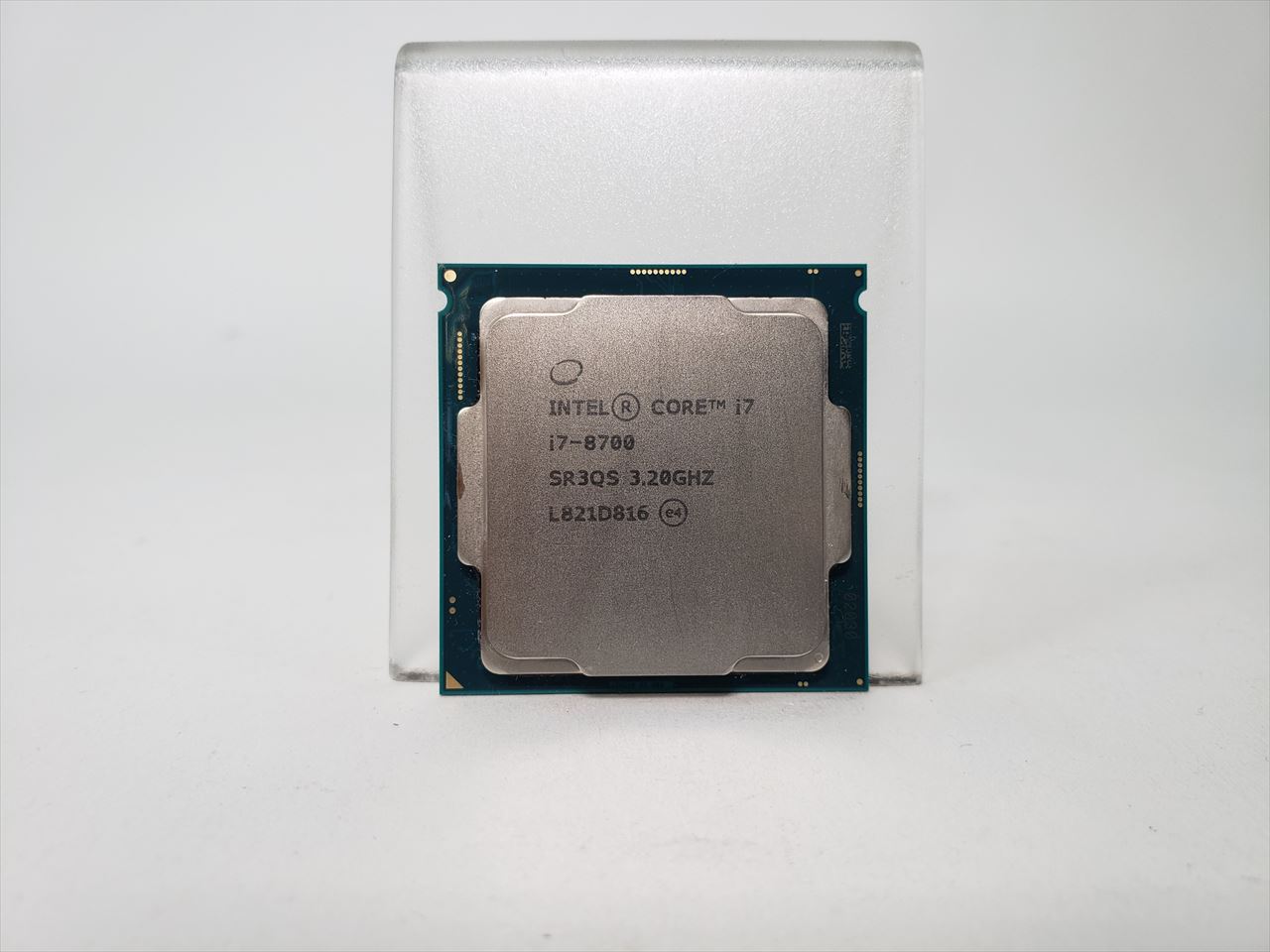 【動作品】Intel Core i7 8700 第8世代 CPU Amazon.com: Intel Core i7-8700 6 Cores 3.2GHz 12MB 8 GT/s 65W LGA