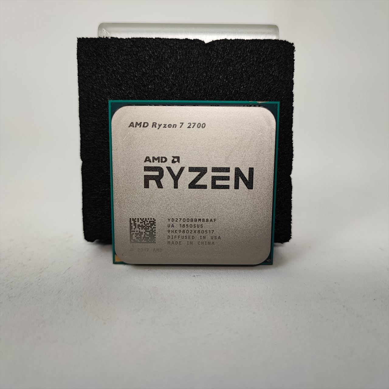 Ryzen 7 2700 バルク (8-core 16-thread/3.2GHz/4.1GHz/Total Cache 