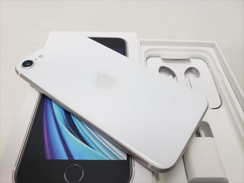 iPhoneSE （第2世代） 256GB ホワイト /MXVU2J/A 【国内版 SIMFREE】 各サイトで併売につき売切れのさいはご容赦願います。