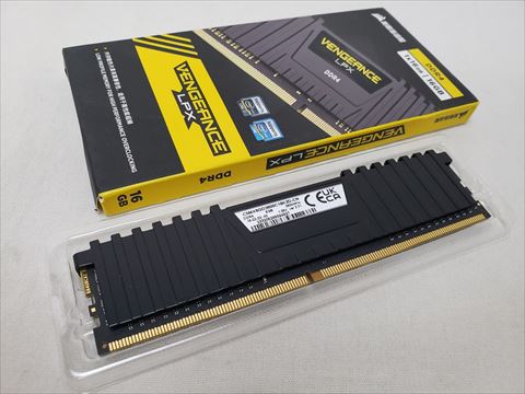CM4X8GD3600C18K2D-CN 各サイトで併売につき売切れのさいはご容赦願います。